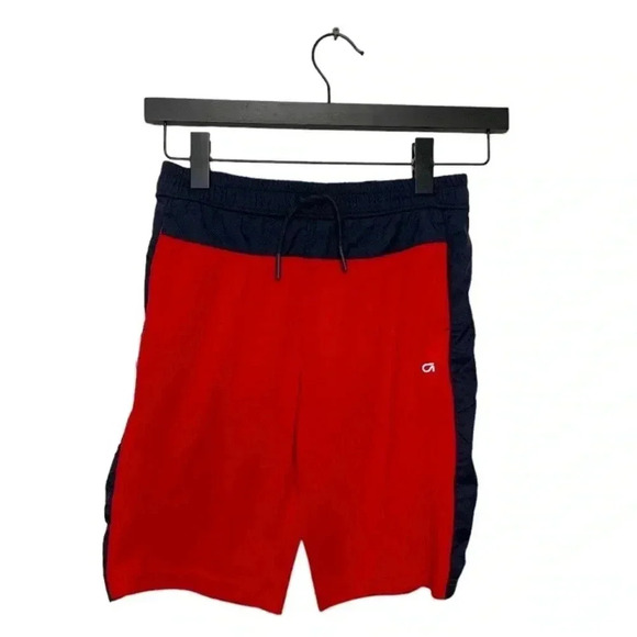 Gap fit Dry active wear shorts with elastic waist and front tie - Picture 1 of 7